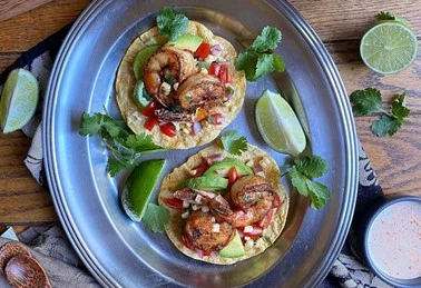 Garnalen taco's met gegrilde maïs salsa