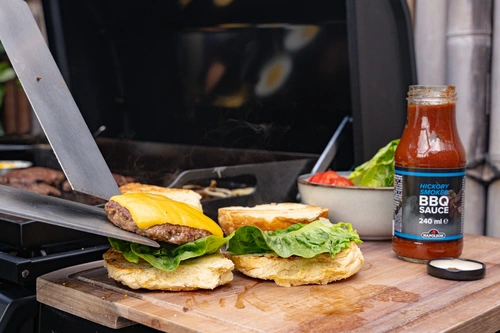 Freestyle 24 inch griddle black LPG sfeerbeeld zijplank, Napoleon, bbqkopen