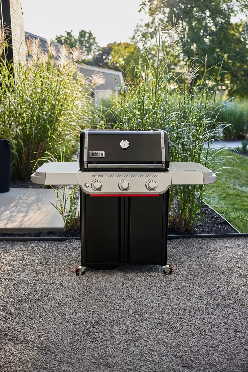 Genesis E-315W sfeerbeeld, Weber, bbqkopen