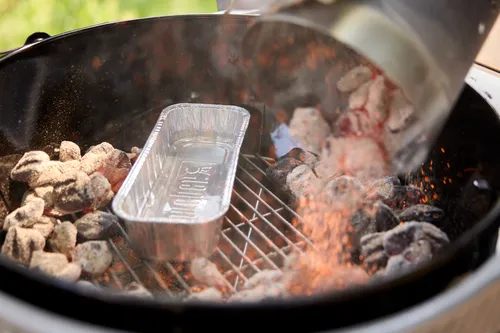 Houtskool bbq performer smart 57cm sfeerfoto, Weber, bbqkopen.nl