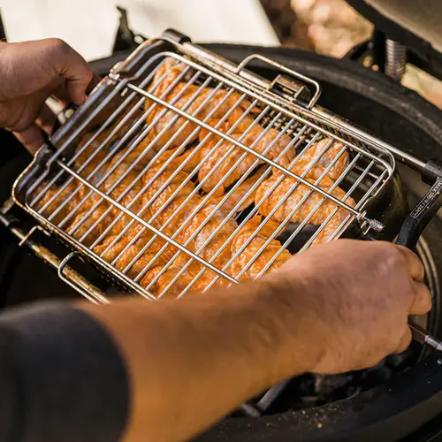 Kamado Joe JoeTisserie Basket Kit sfeerbeeld, Kamado Joe, bbqkopen