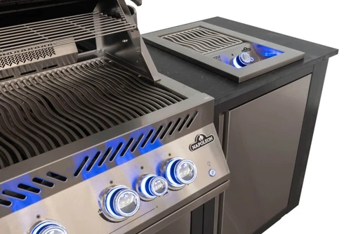OASIS™ 105 Compact Inbouwbarbecue 700 Serie 32 close-up, Napoleon, BBQkopen