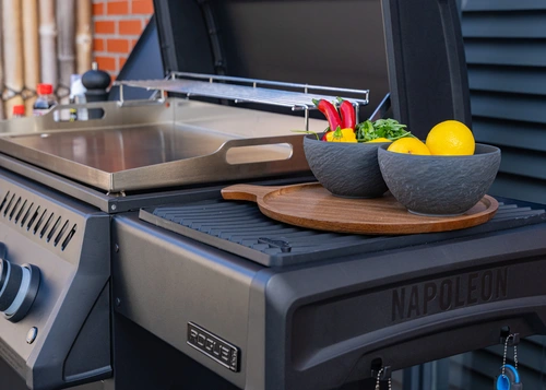 Phantom rogue pro 30 inck griddle LPG sfeerbeeld, Napoleon, bbqkopen