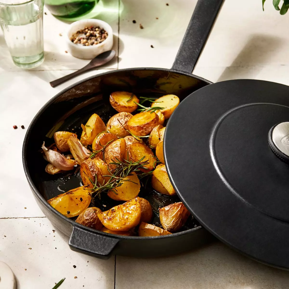 Boretti Solido Koekenpan met Deksel (Ø 26 cm), Sfeerbeeld, Boretti, BBQkopen