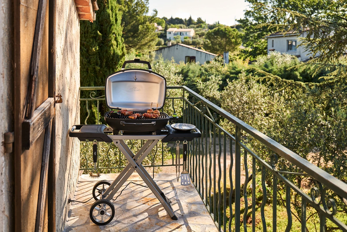 Travelq pro285x elektisch sfeerbeeld, Napoleon, BBQkopen