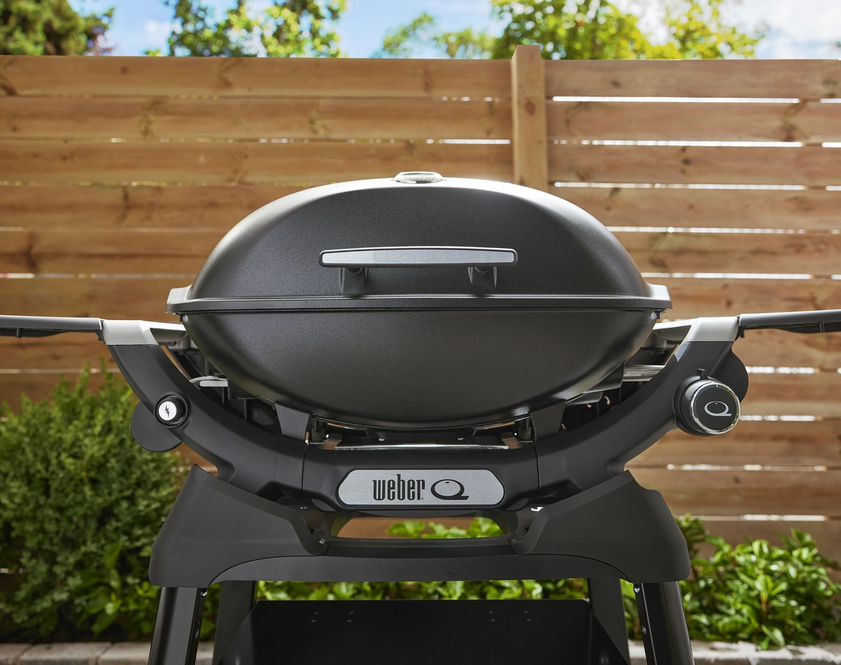Weber Q2200N with Stand sfeerfoto, Weber, BBQkopen