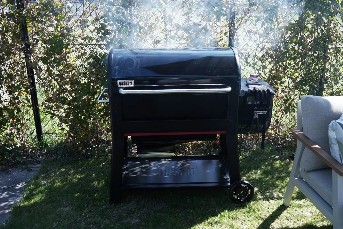 Weber Searwood XL 600 Pellet Grill - Sfeerbeeld, Weber, BBQkopen