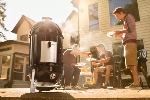 Weber Smokey Mountain Cooker www.bbqkopen.nl