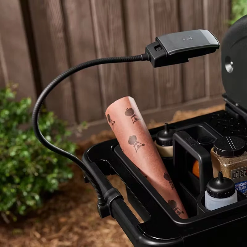 Weber Works Flex Light Snap On - Sfeerbeeld, Weber, BBQkopen